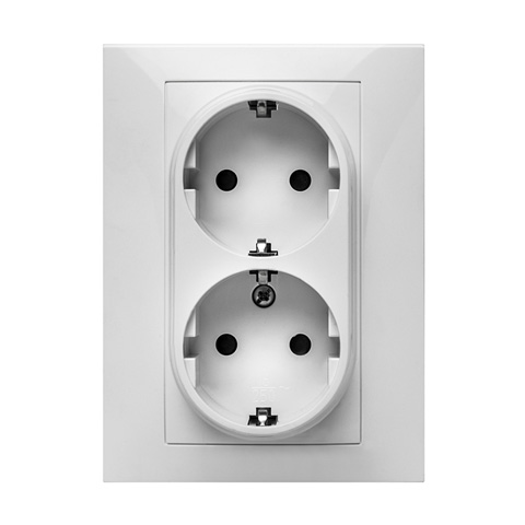 MECANISMO EMPOTRAR BASE DOBLE TOMA CORR. 16A 250V BLANCO